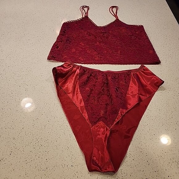 Vintage Victorias Secret Women's Size M Satin Cami High Short Set Gold Label Red - Picture 1 of 9